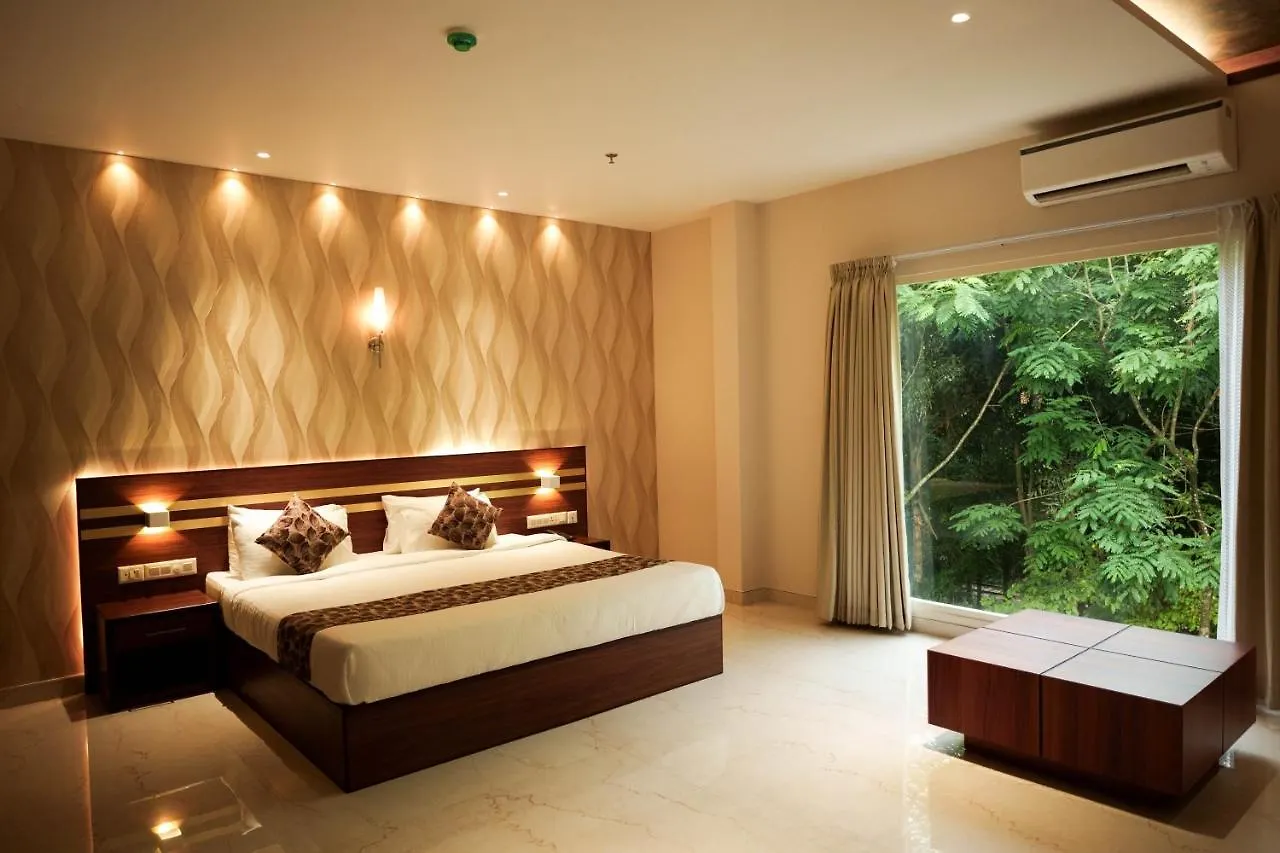 Valluvanad Residency Perintalmanna Hotel