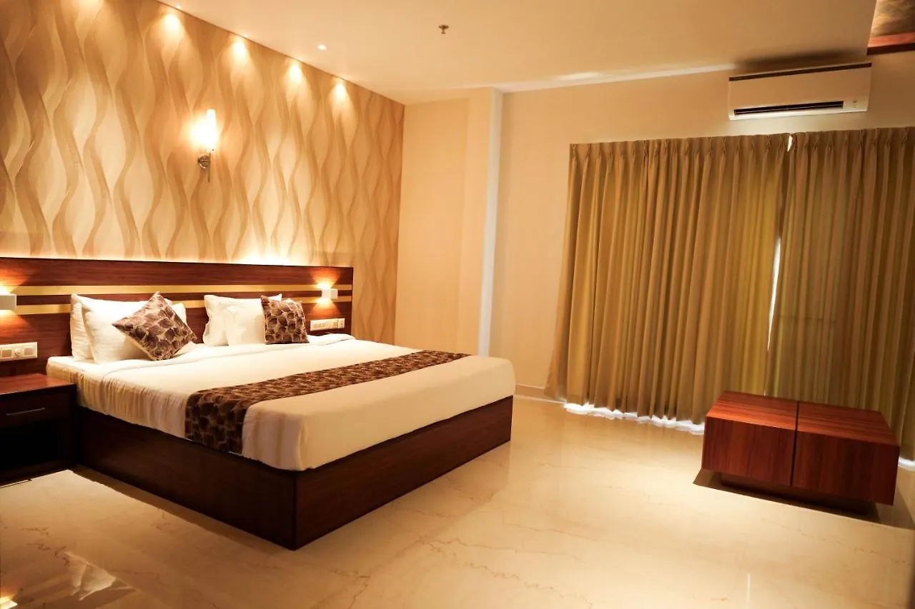 **** Hotel Valluvanad Residency Perintalmanna India