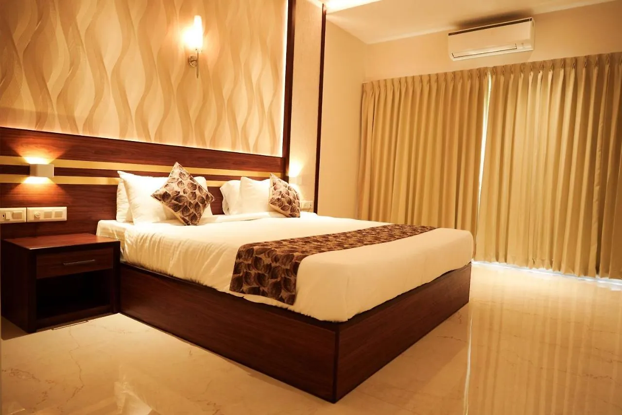 Hotel Valluvanad Residency Perintalmanna