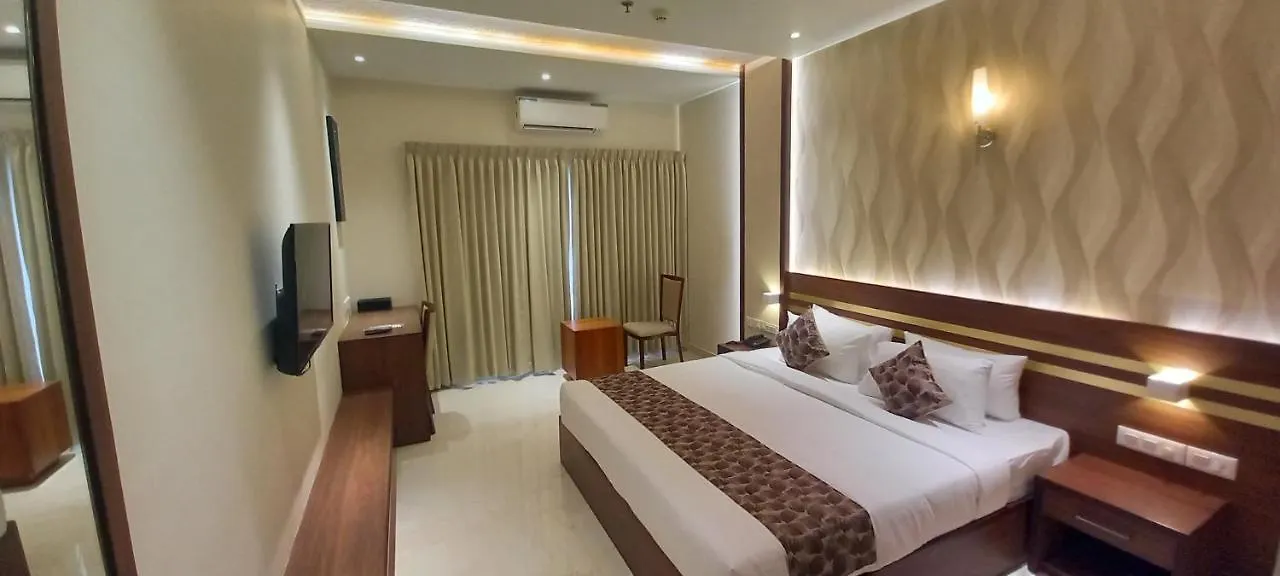 Valluvanad Residency Perintalmanna 4*,  India